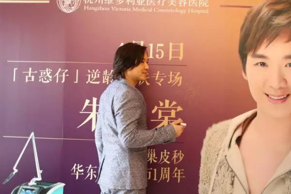 ���ݾS������